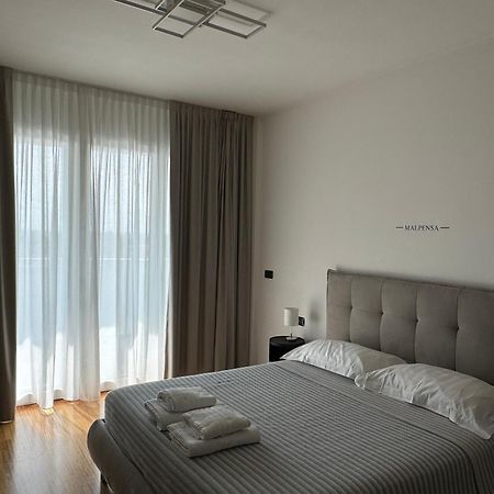 White Palace Malpensa ガッララーテ エクステリア 写真